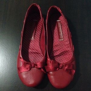 ❤️In Search Of ❤️ Red Flats